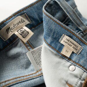 Madewell The Perfect Vintage Jean (Ankle) – Size 24